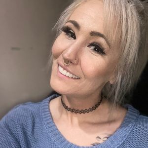 Meet your Posher, Loretta